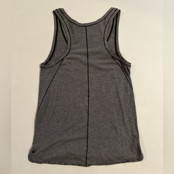 Lululemon Circadian tank top soft black gray stripe medium - Picture 2 of 6